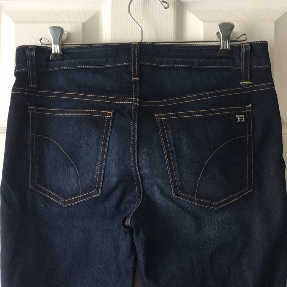 Joes jeans!!! The Icon size 27
